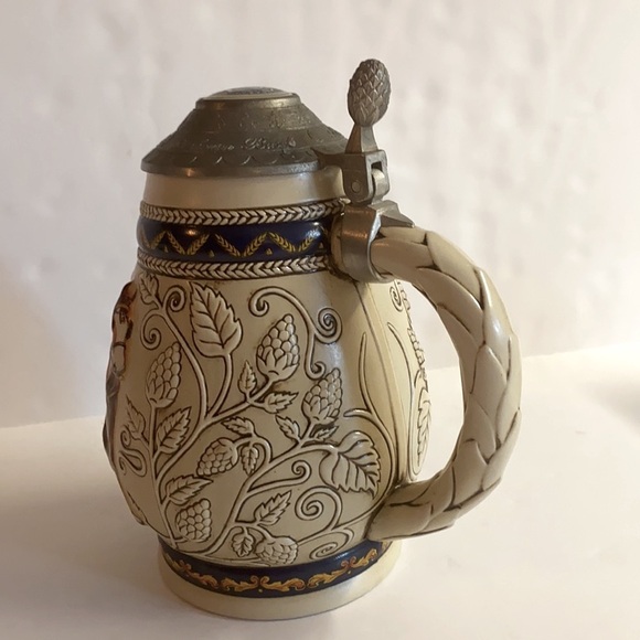 Vintage 1997 Anheuser -Busch Stein in Great condition - Picture 6 of 13